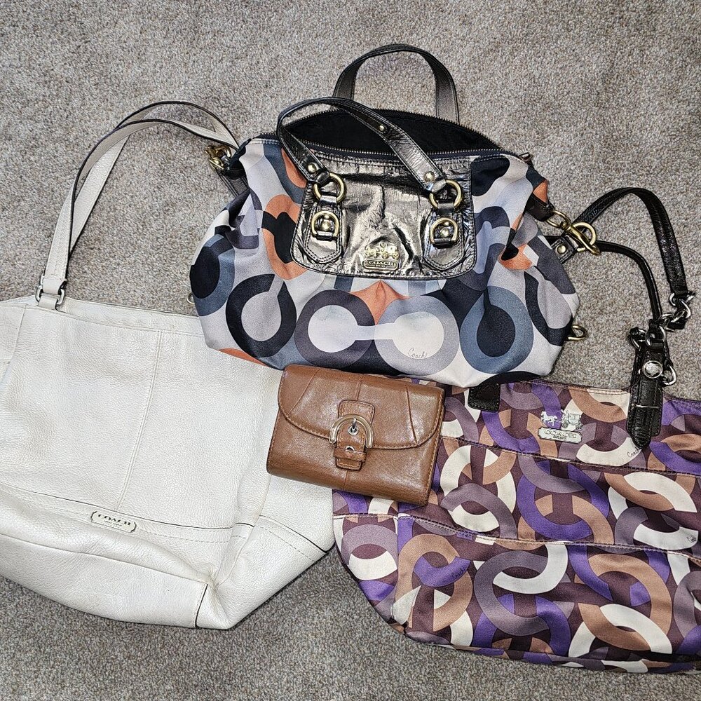 Coach bundle - image 1